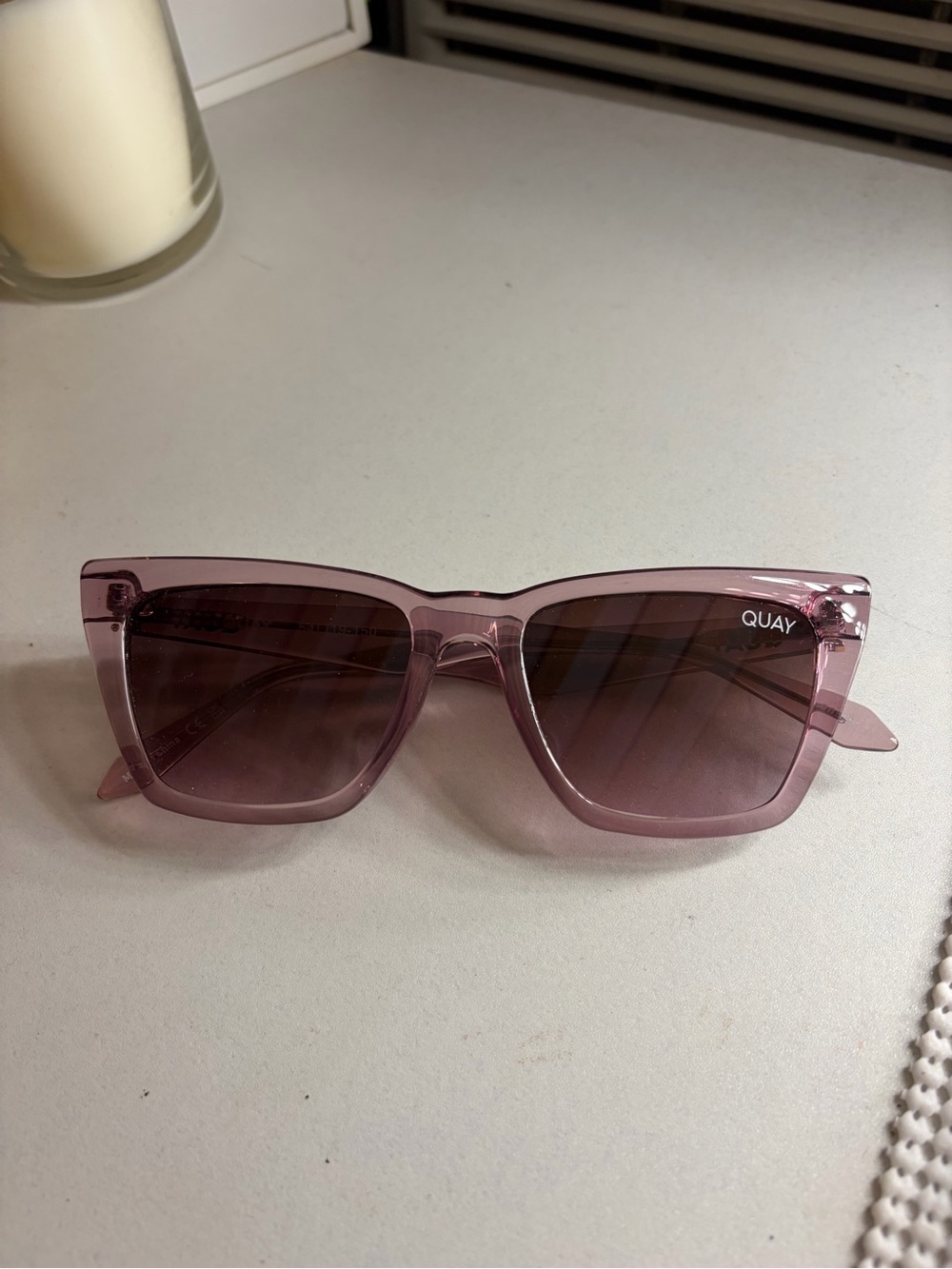 Quay sunglasses call the shots